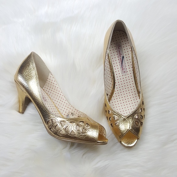 gold peep toe kitten heels